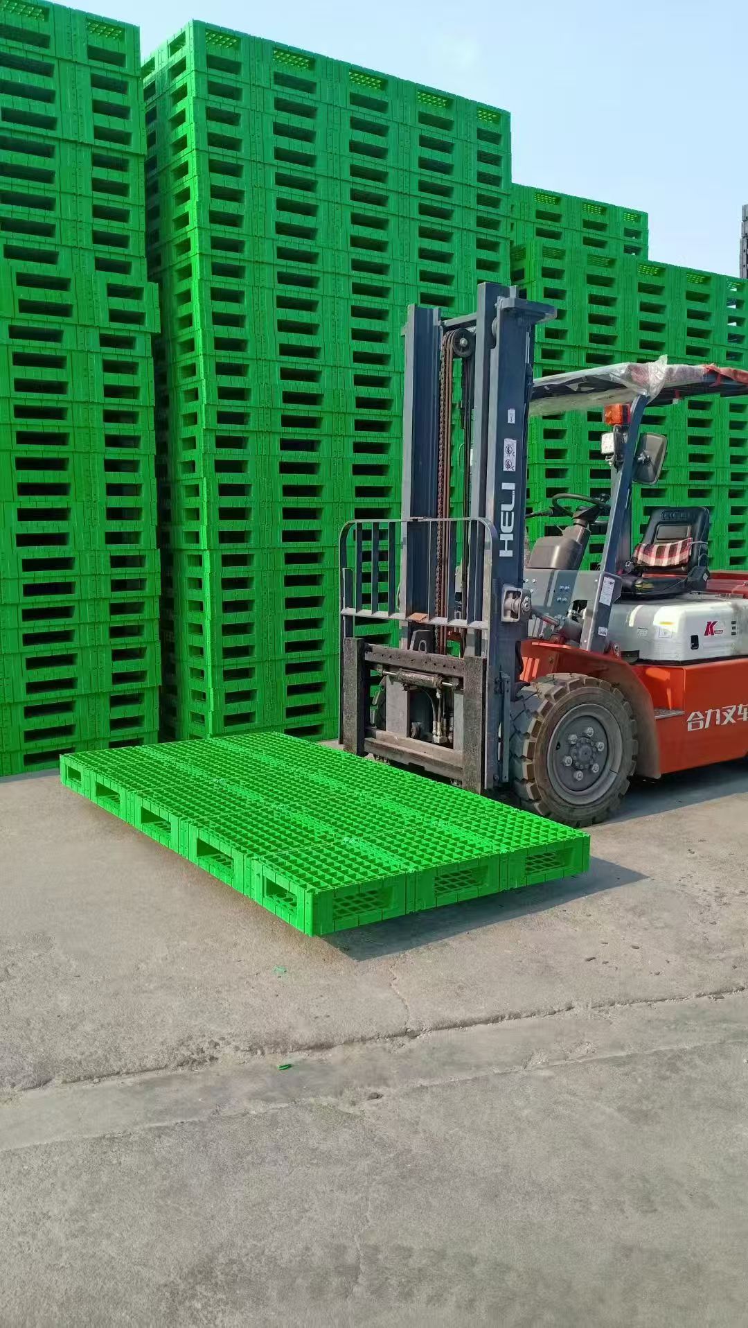 Double‑Sided Reversible Plastic Pallet